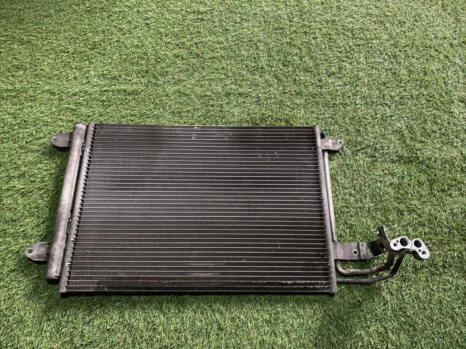1K0820411N CONDENSATORE RADIATORE CLIMATIZZATORE CLIMA A/C VOLKSWAGEN GOLF 6 2.0