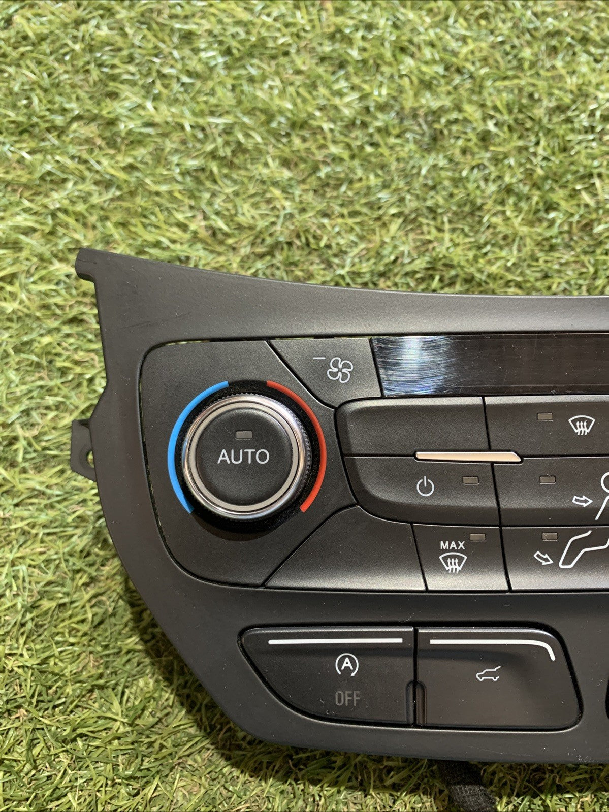 COMANDI CLIMA RISCALDAMENTO FORD KUGA 2 2016-19  GJ5T18C612AF