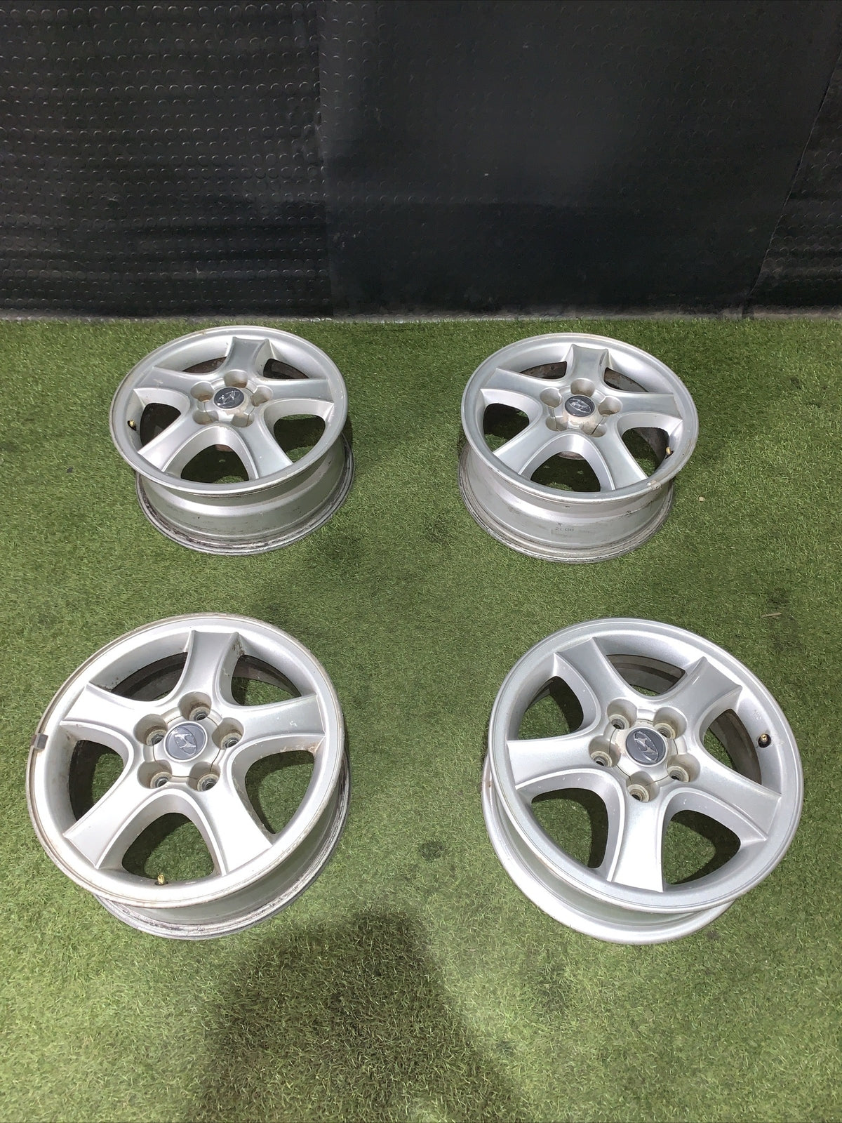 52910-26250 4CERCHI IN LEGA DA 16 POLLICI 5 FORI 6,5JX16 ET 46 HYUNDAI SANTA FE