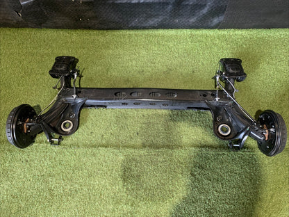 PONTE ASSALE POSTERIORE A TAMBURI AUDI A1 2021 2Q0501053BP (2)