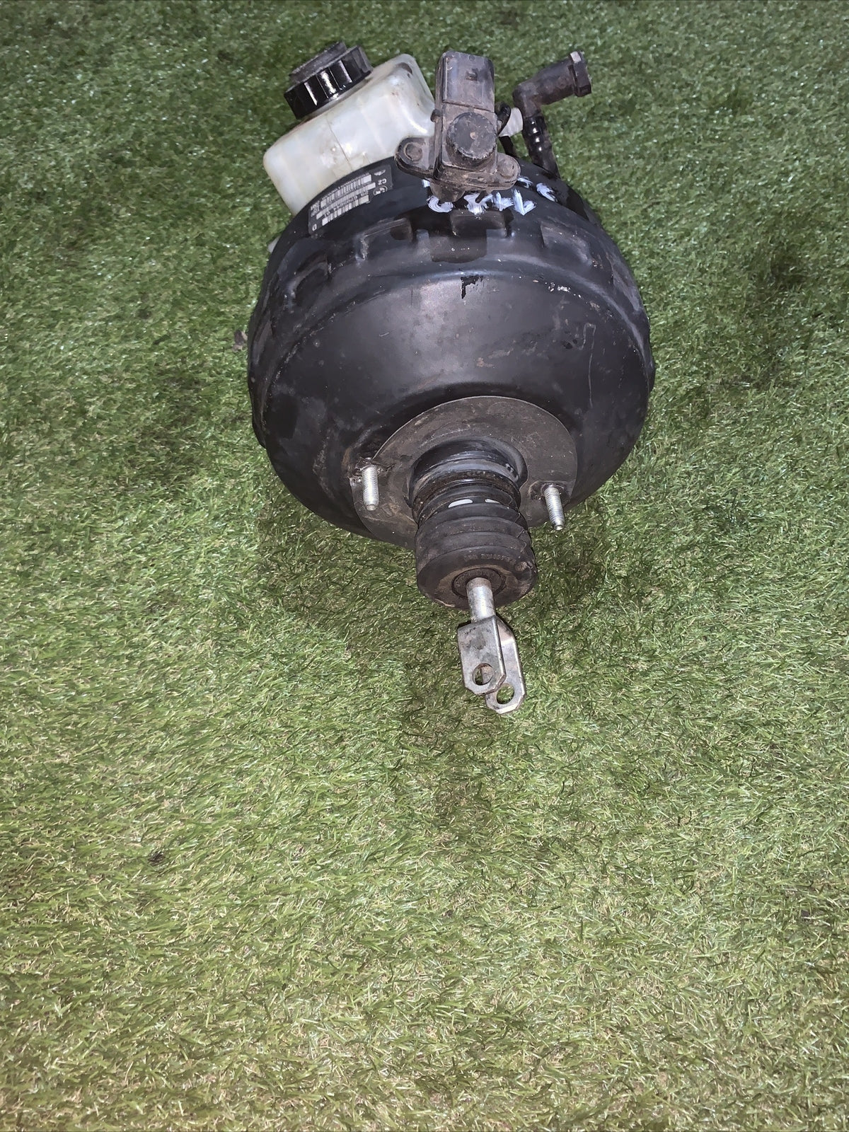 Servofreno con vaschetta 29678564401 per BMW seire 1 118d Mk1 2004-2013