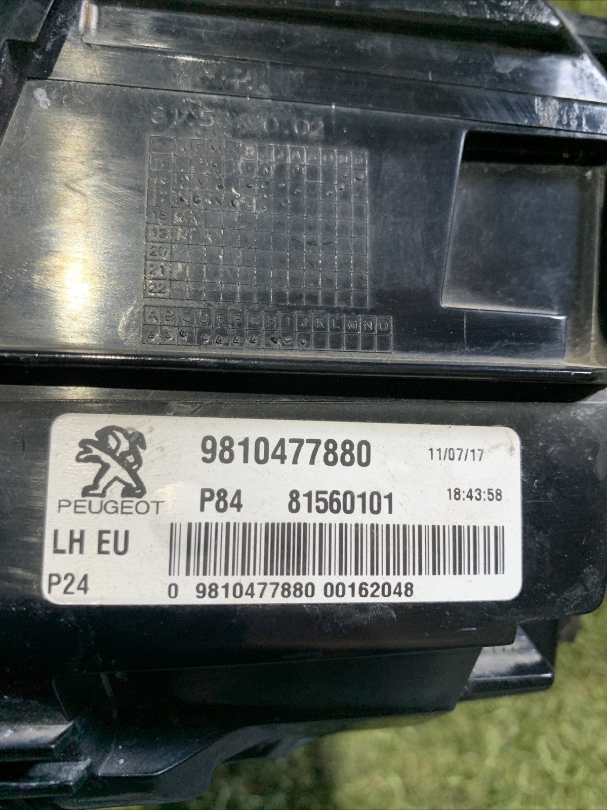 STOP POSTERIORE SINISTRO INTEGRATO NEL PORTELLO PER PEUGEOT 3008 9810477880 2017