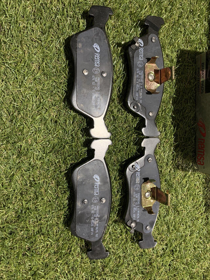 Kit pastiglie freno a disco anteriore REMSA BPM0676.02 TOYOTA AVENSIS