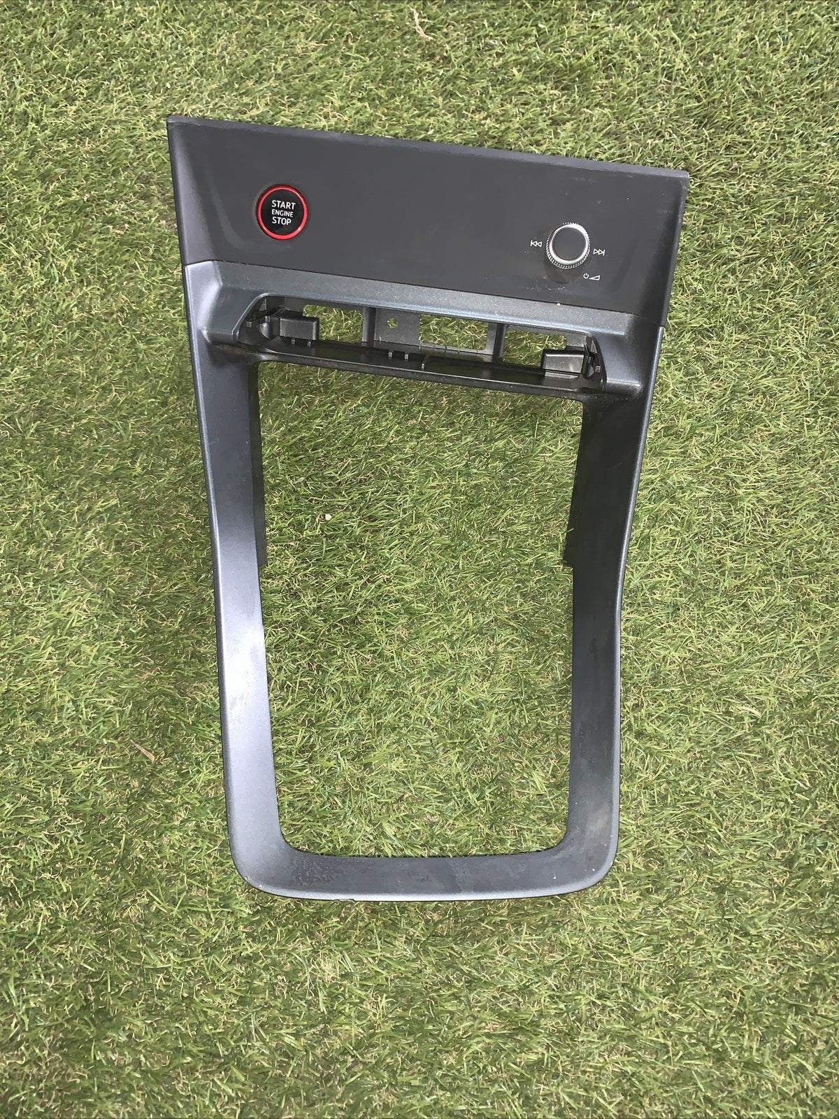 Console Centrale Audì RSQ3 83B864260