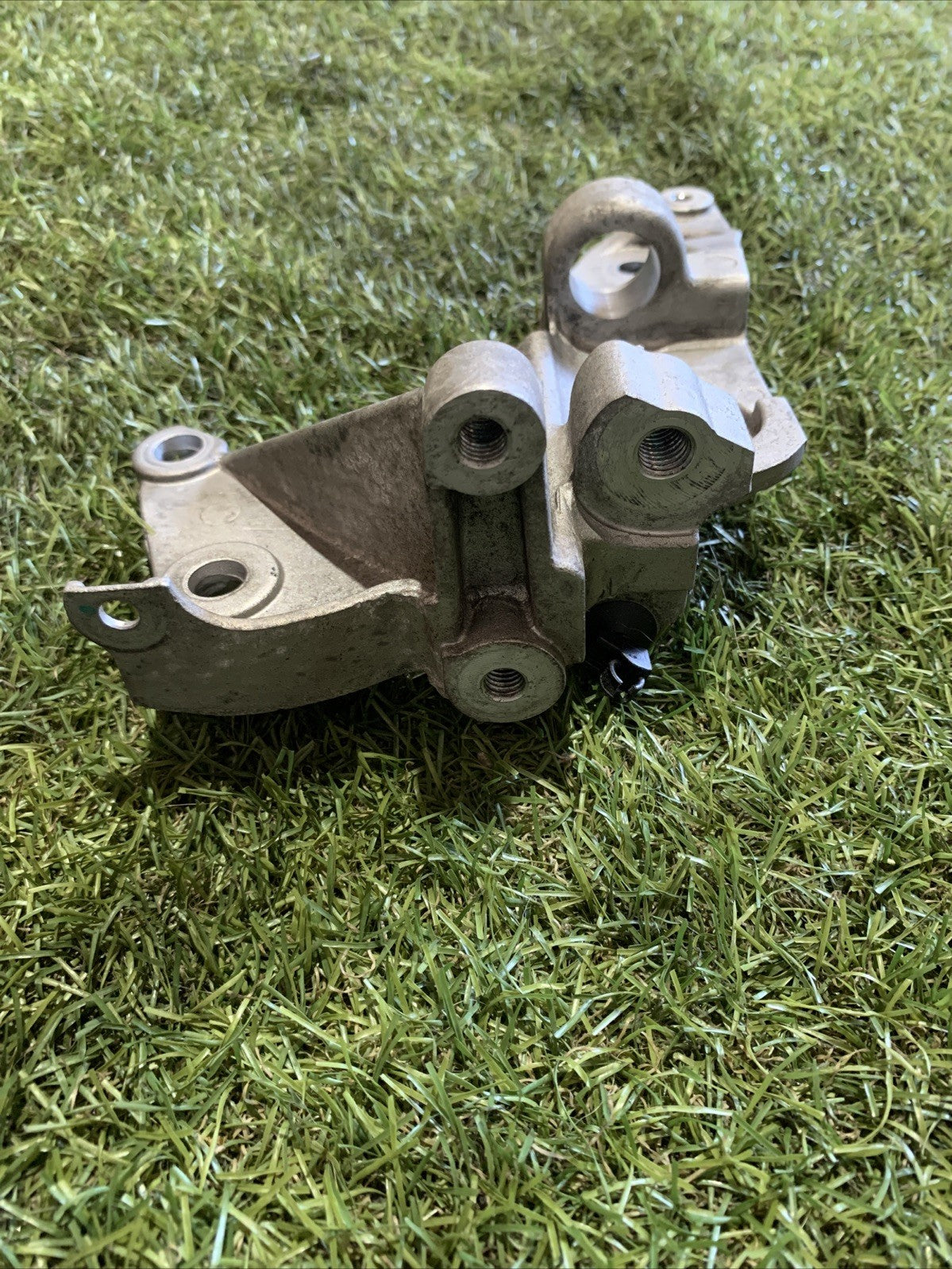 Supporto Alternatore Ford Fiesta 2018 1.5 Diesel XUJG F1FQ-10K018-BA