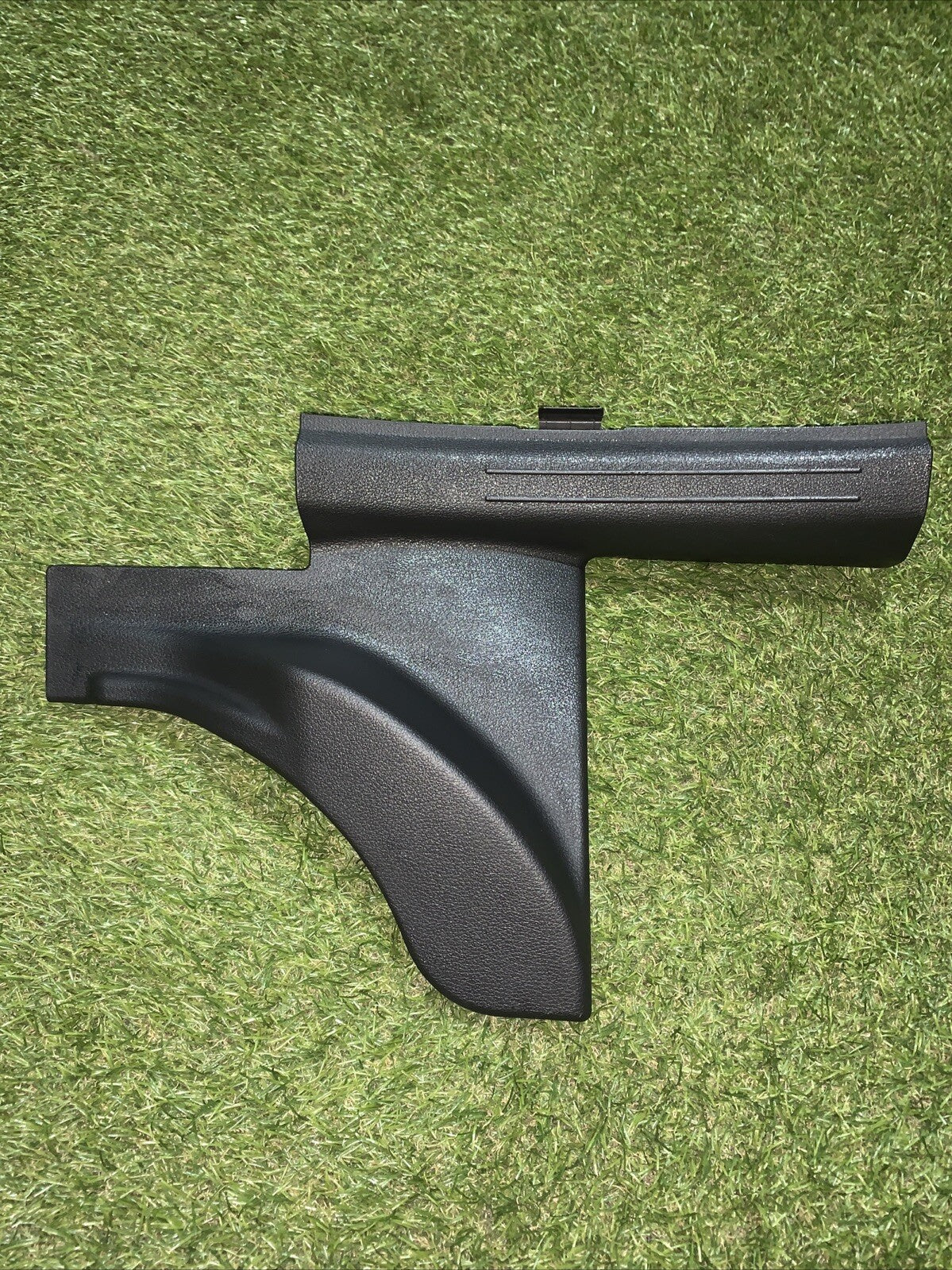 Coperchio Battitacco Posteriore Sinistro Kia Sportage 2023 CODICE 85876-R2000