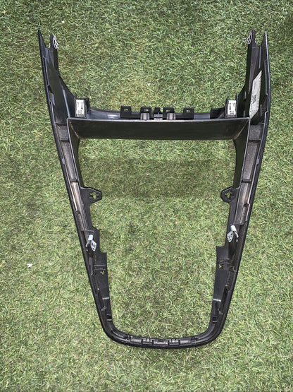 Rivestimento Console Centrale Ford Fiesta 2019 H1BBA045A17A