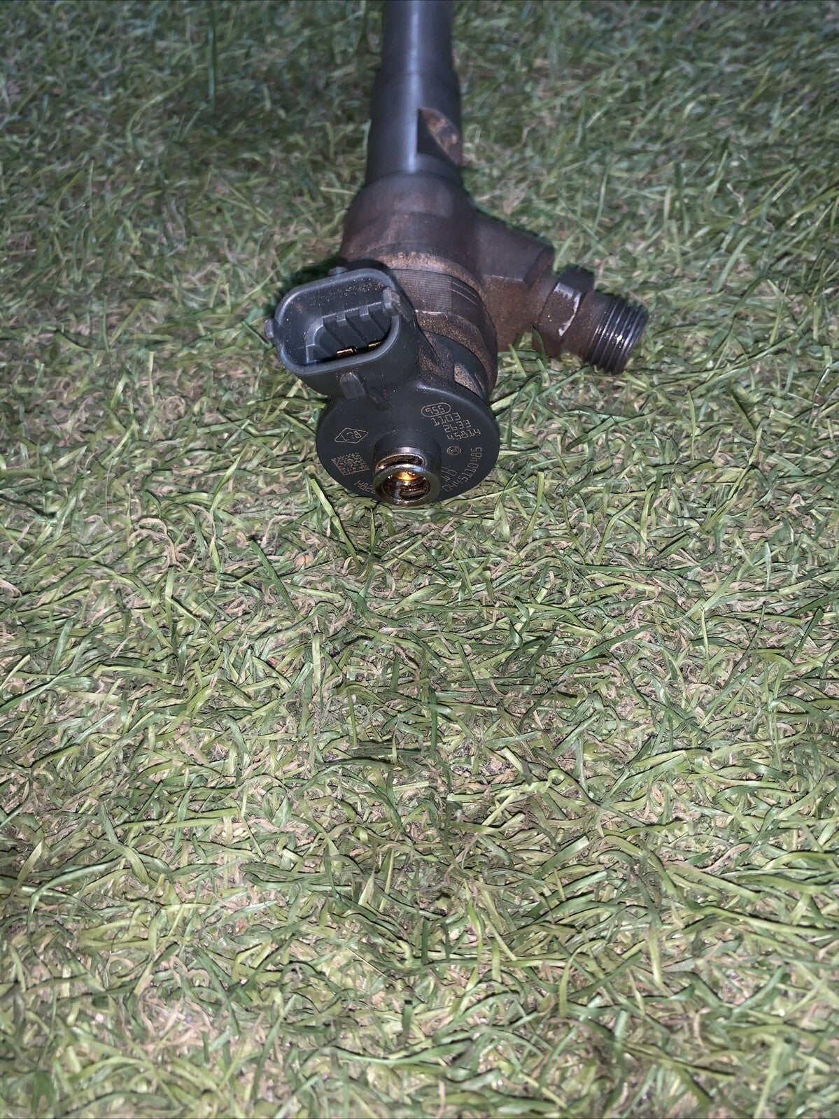 Iniettore Dacia Sandero 2015 1.5 Diesel 0445110485 (2)