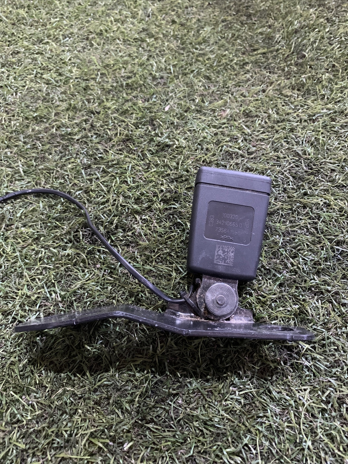 AGGANCIO CINTURA DI SICUREZZA POST SX CENTRALE FIAT 500X (334) , 735641550