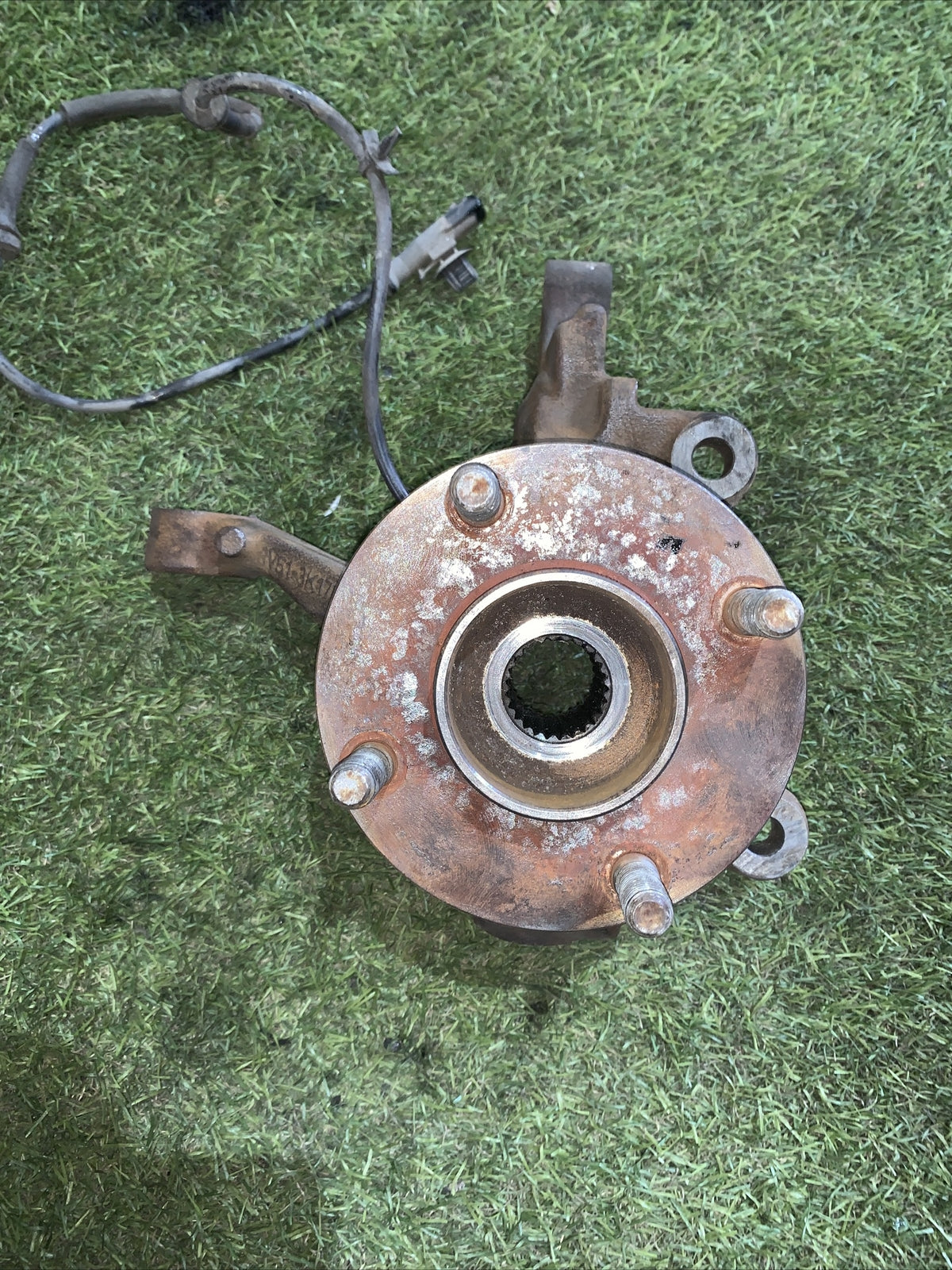 8V51-3K170-DA MOZZO MONTANTE ANTERIORE DESTRO FORD FIESTA 2011 1.4 Diesel