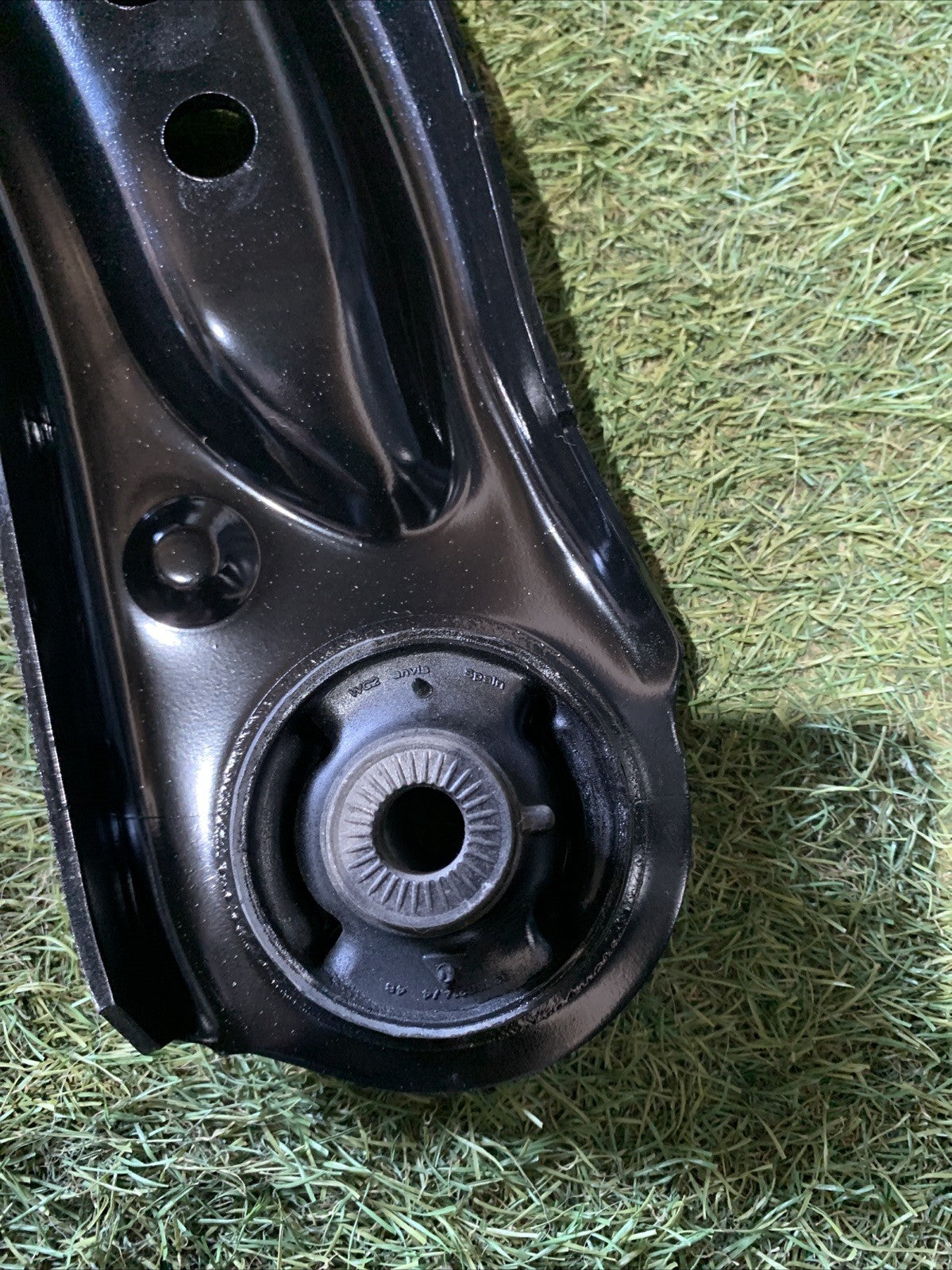 BRACCIO OSCILLANTE ANTERIORE DESTRO VOLKSWAGEN T-ROC 2024 1.5 BENZINA