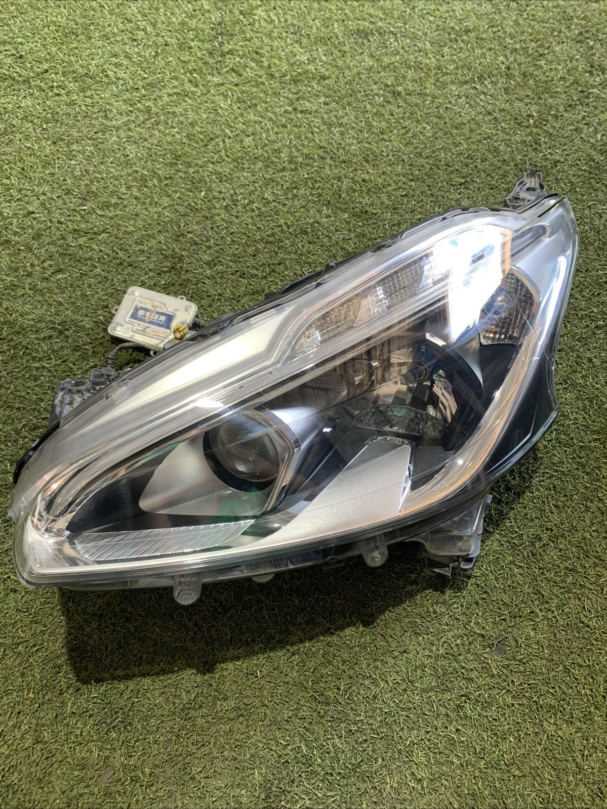 Faro Fanale Anteriore Sinistro Peugeot 208 2017 9810805780