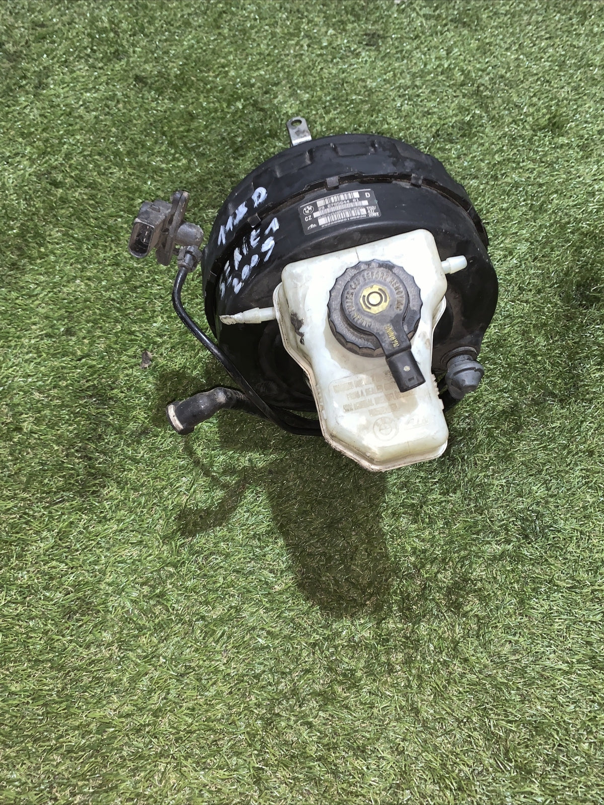 Servofreno con vaschetta 29678564401 per BMW seire 1 118d Mk1 2004-2013