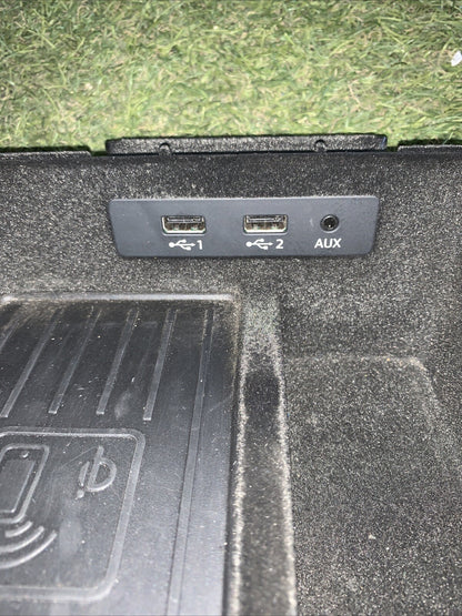 Piastra Di Ricarica Console Centrale Audi Q7 2016 4M0864981B