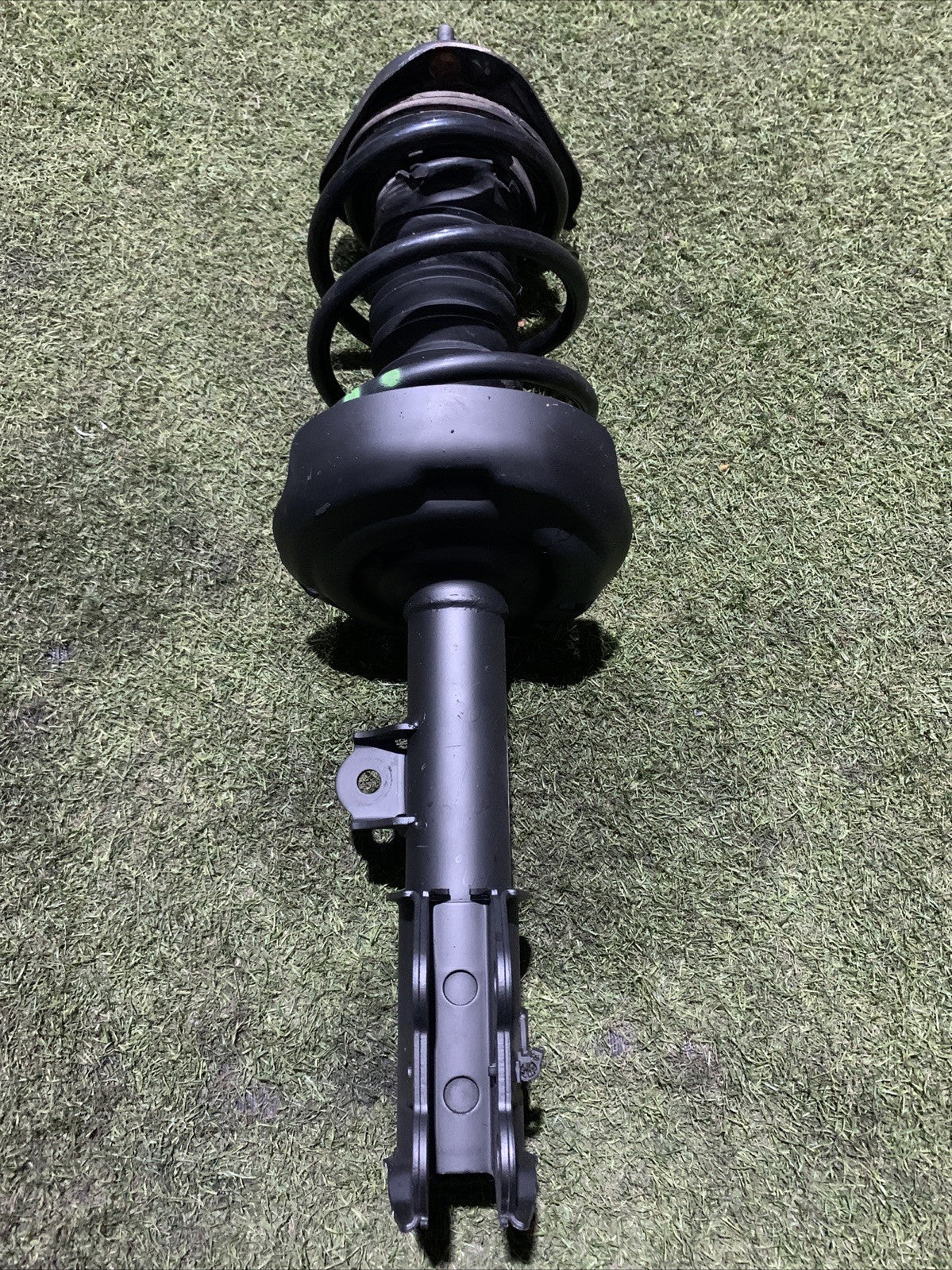 AMMORTIZZATORE ANTERIORE SINISTRO TOYOTA C-HR 2016-2019 1-8 HYBRID 48520-F4021