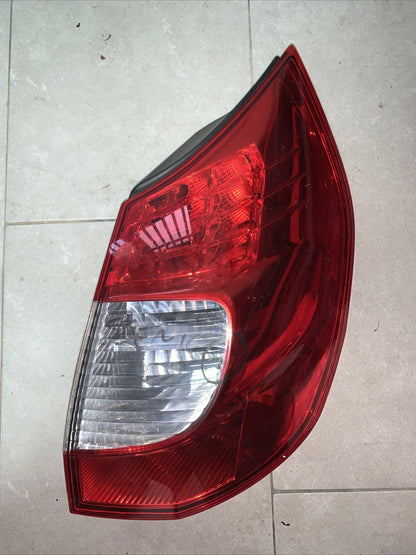 Fanale stop posteriore DX Renault Scenic II Dal 2003 al 2006 Cod 820049337