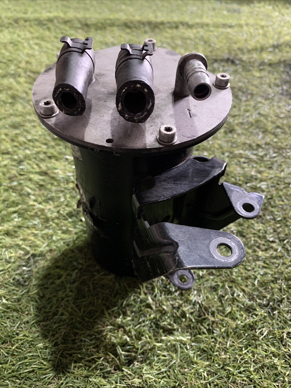 PORTA FILTRO GASOLIO VOLKSWAGEN GOLF 7 1.6 TDI ANNO (2013) (5Q0127400F)