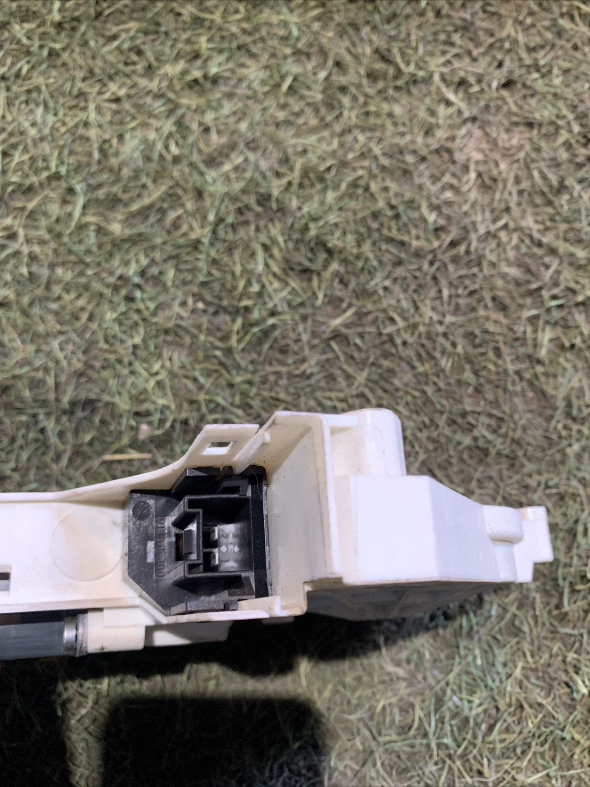MOTORINO ALZAVETRO ANTERIORE DESTRO AUDI A1 (2010-2018) COD: 8K0959802C