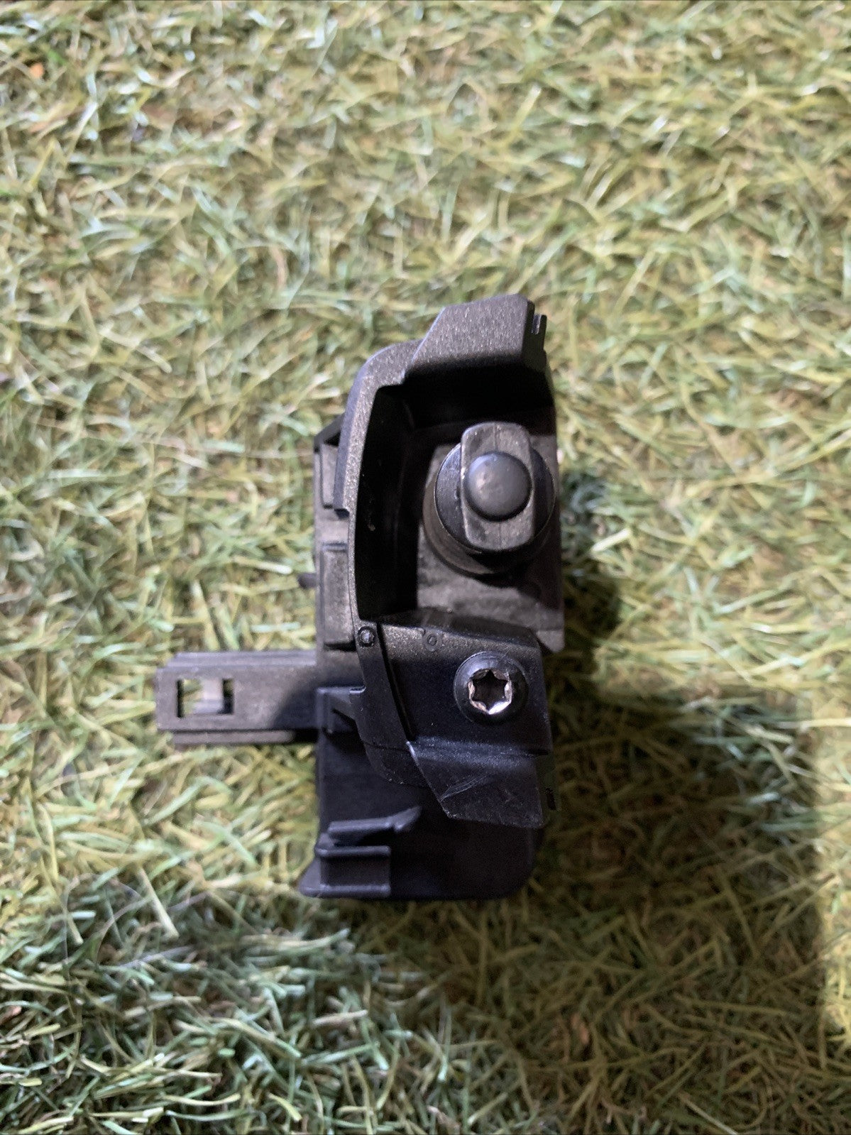 MOTORINO APERTURA SPORTELLO CARBURANTE VOLKSWAGEN T-ROC 2.0 7P0810773F