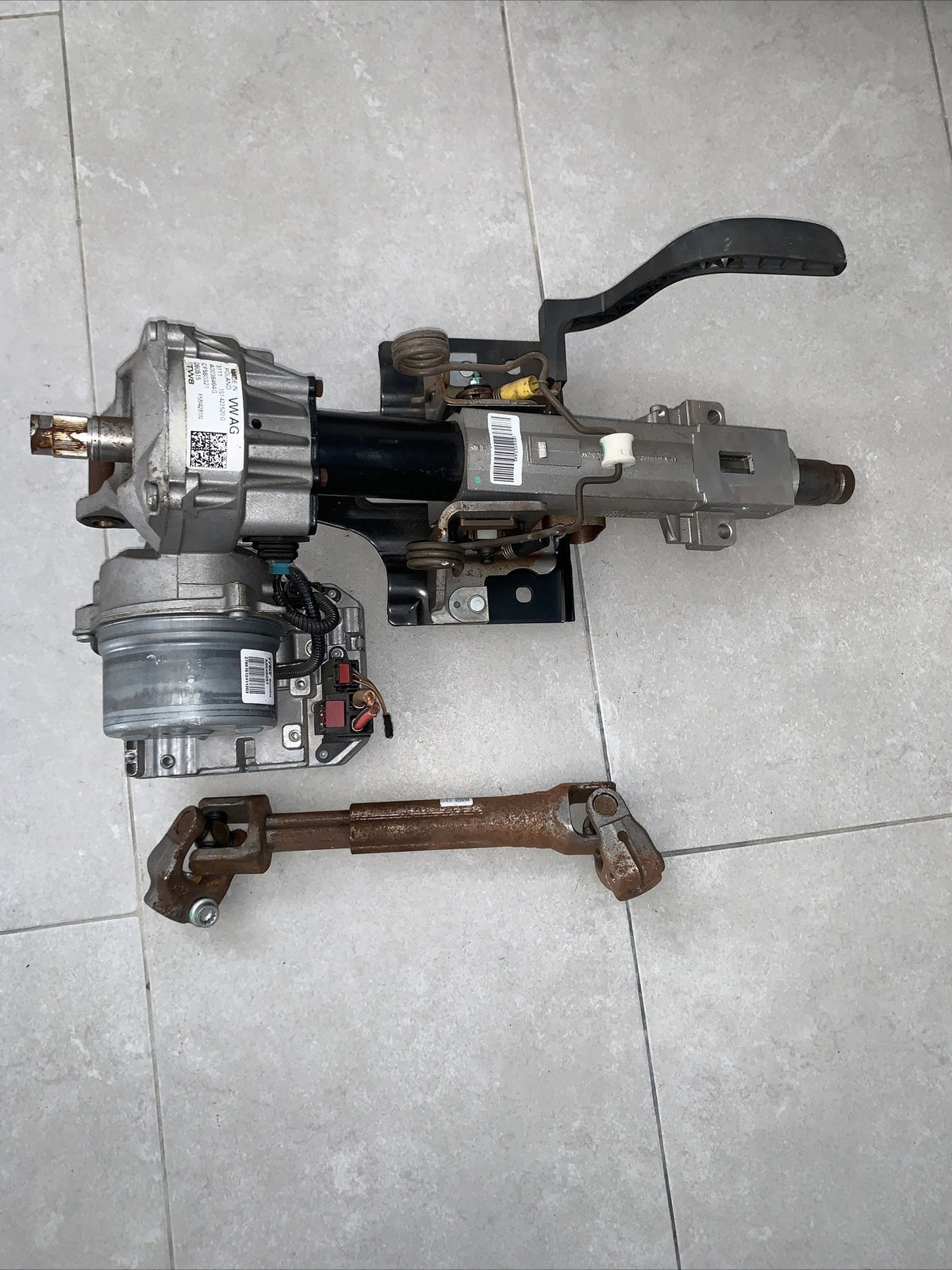 PIANTONE STERZO ELETTRICO SERVOSTERZO VOLKSWAGEN UP SKODA CITIGO 2014 6R1909144R