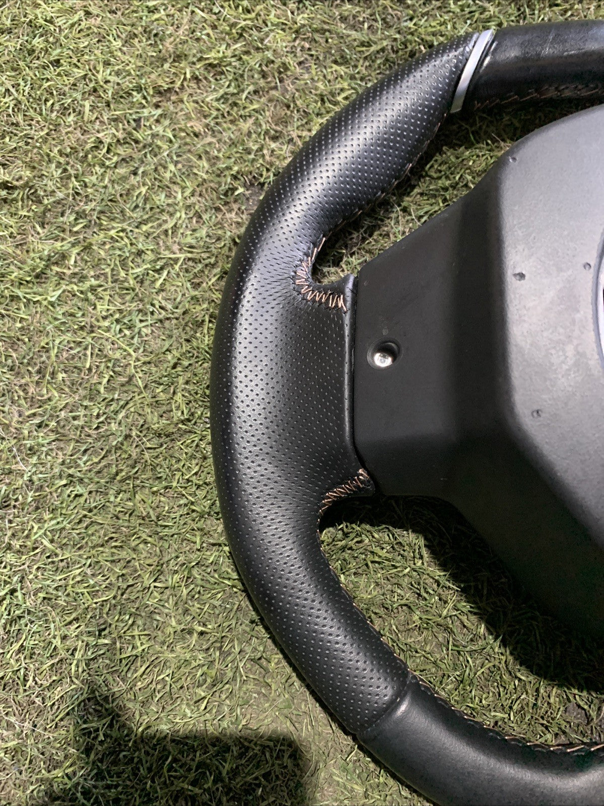 Volante Peugeot 3008 2018 GT 98105489ZD (2)