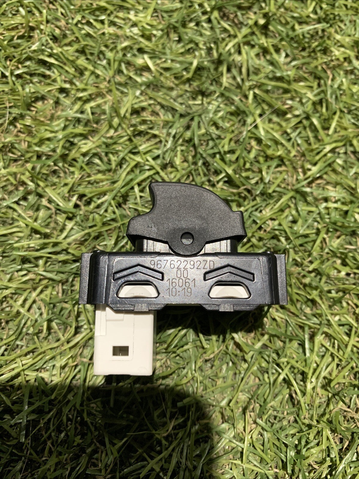 Pulsantiera Alzavetro Posteriore Destra Peugeot 308 2016 96762292ZD