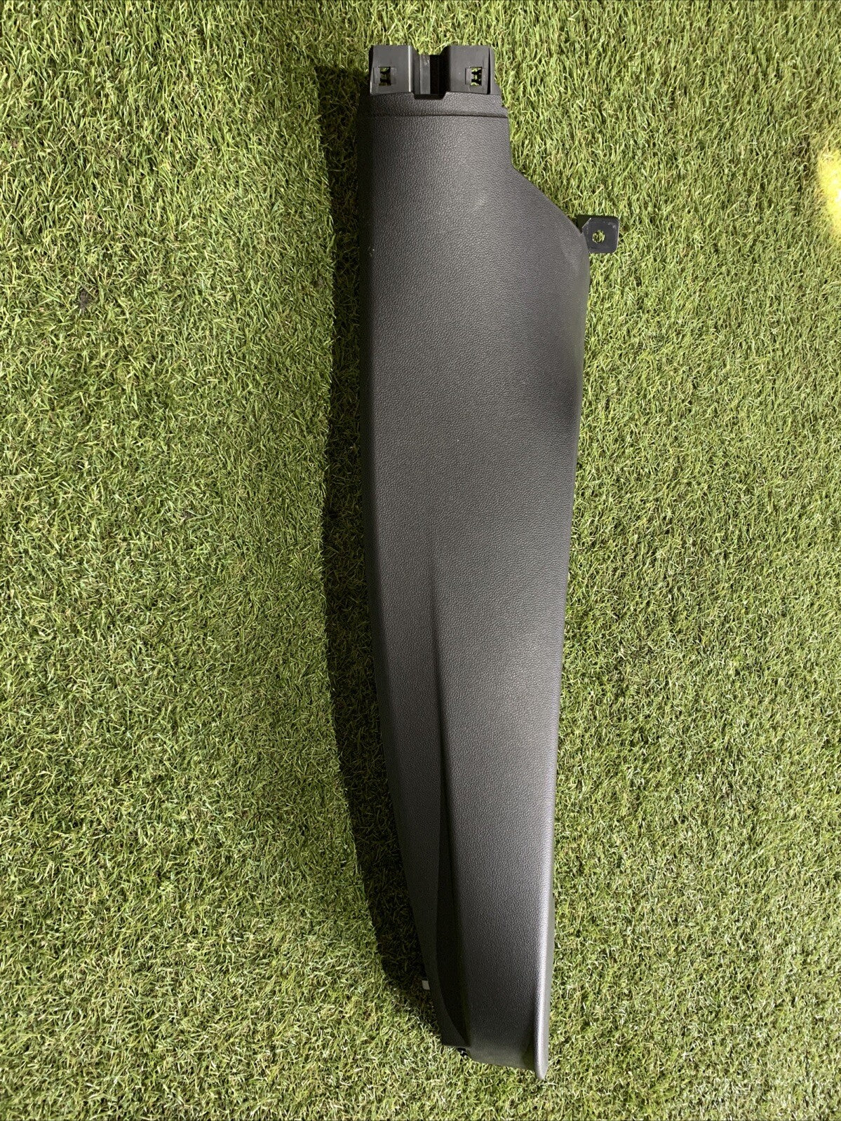 RIVESTIMENTO INTERNO INFERIO MONTANTE POSTERIORE LATO SINISTRO VOLKSWAGEN GOLF 8