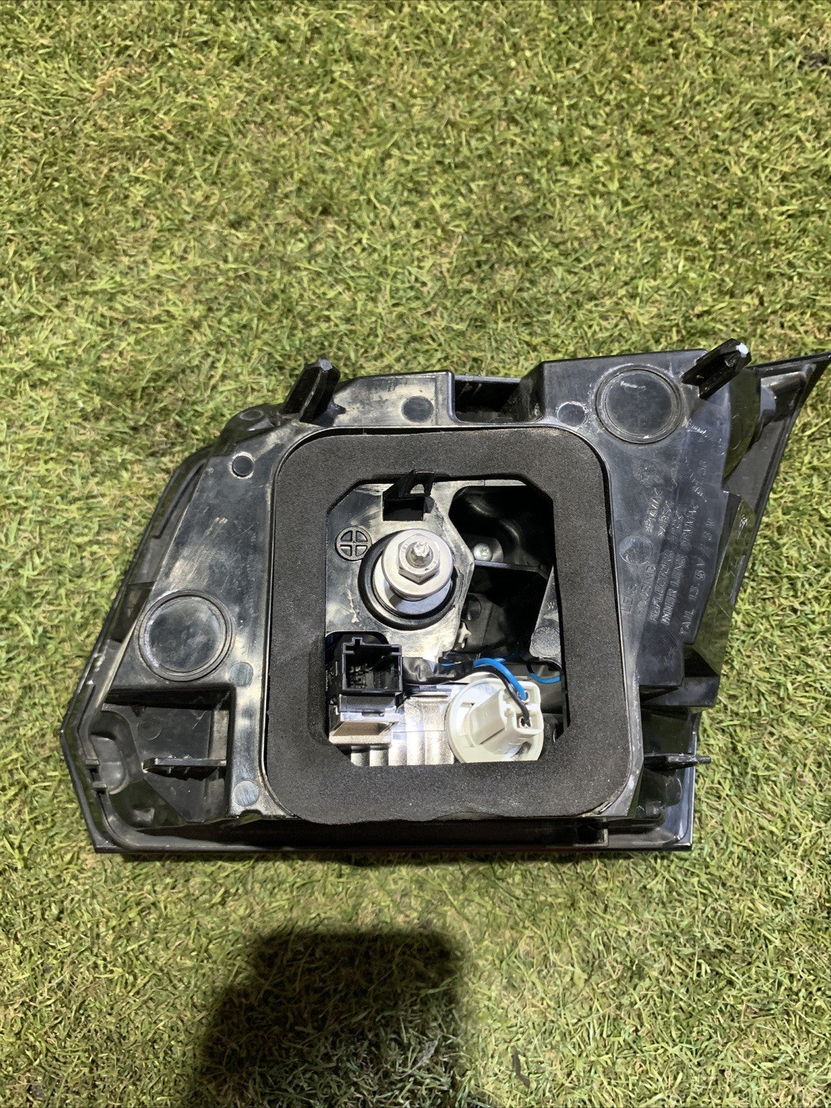 STOP POSTERIORE SINISTRO INTEGRATO NEL PORTELLO PER PEUGEOT 3008 9810477880 2017