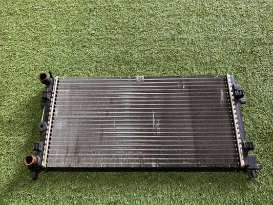 Radiatore Acqua Audi A1 2010 1.6 Diesel 6R0121253