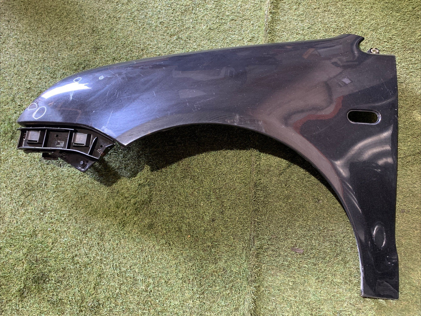 Parafango Anteriore Sinistro Volkswagen Polo 2004