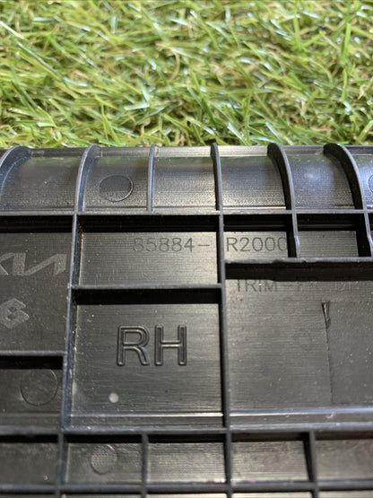 Rivestimento Copri Soglia Anteriore Destra Kia Sportage 2023 85884-R2000