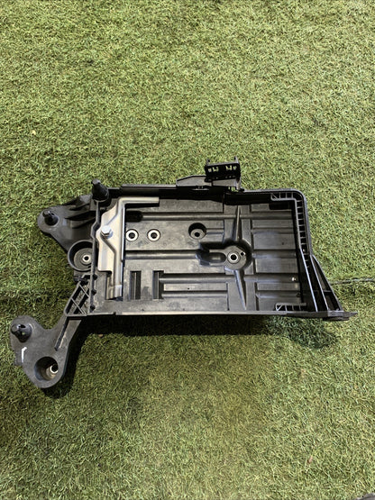 Alloggio Batteria Volkswagen T-roc 2023 5Q0915331K