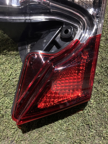 Stop Fanale Posteriore Destro Interno Toyota C-HR 2016-2023 81580-F4120-00