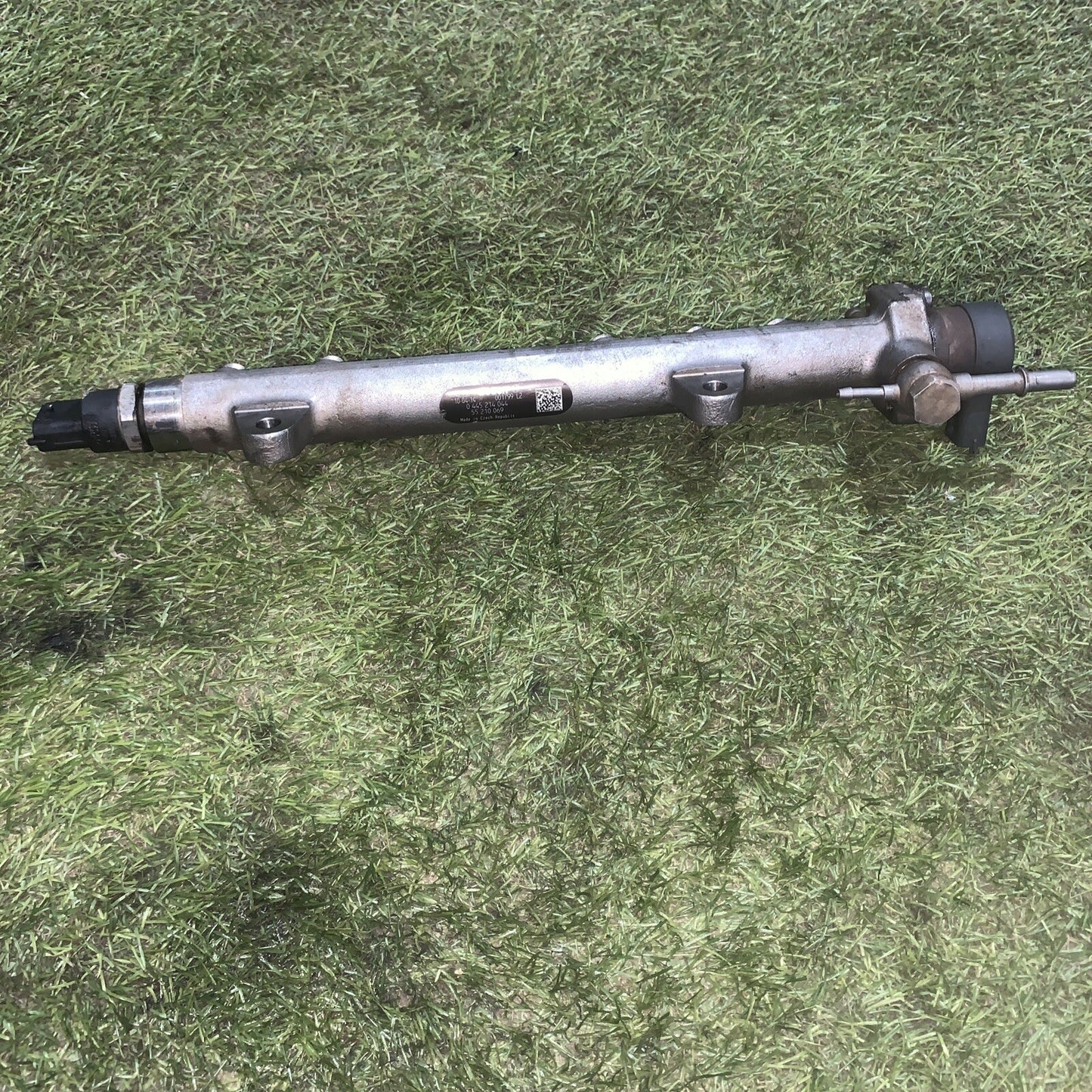 FLAUTO INIEZIONE FIAT PUNTO FIAT PANDA 1.3 ANNO 2007 CODICE 55210069 ORIGINALE 2