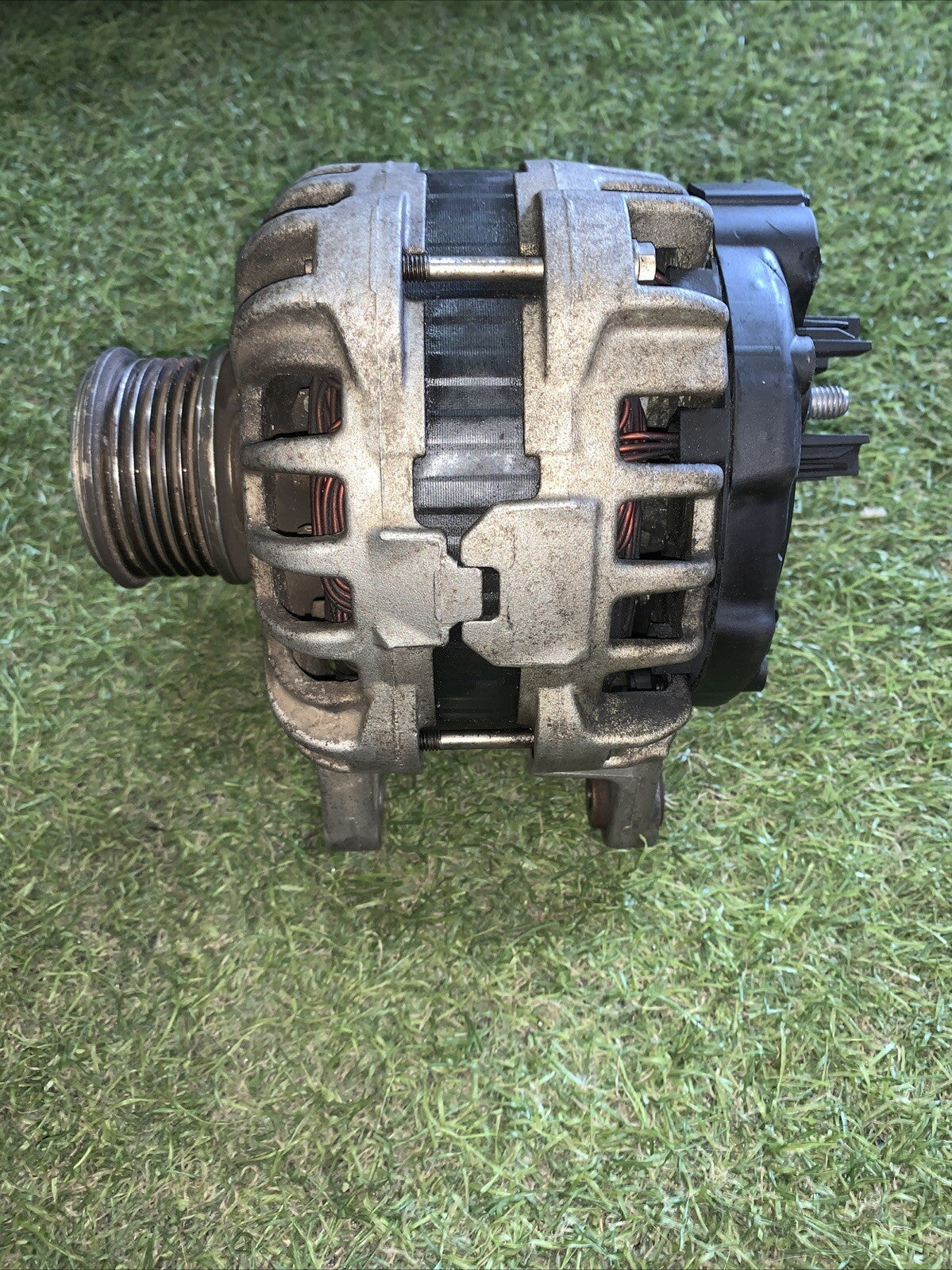 Alternatore Dacia Sandero Stepway 1.5 diesel (2012-2020)cod.231002949R