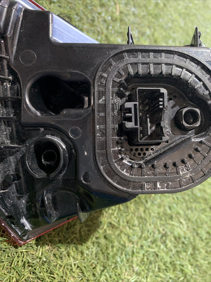 STOP FANALE POSTERIORE DESTRO PER SKODA Karoq Serie 57A945208D 2024