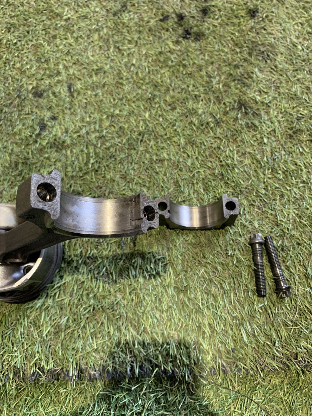 pistone motore mini one R56 2013 1.6 diesel (2)