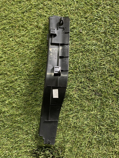 5H0868224B RIVESTIMENTO MONTANTE ANTERIORE INFERIORE DESTRO VOLKSWAGEN GOLF 8