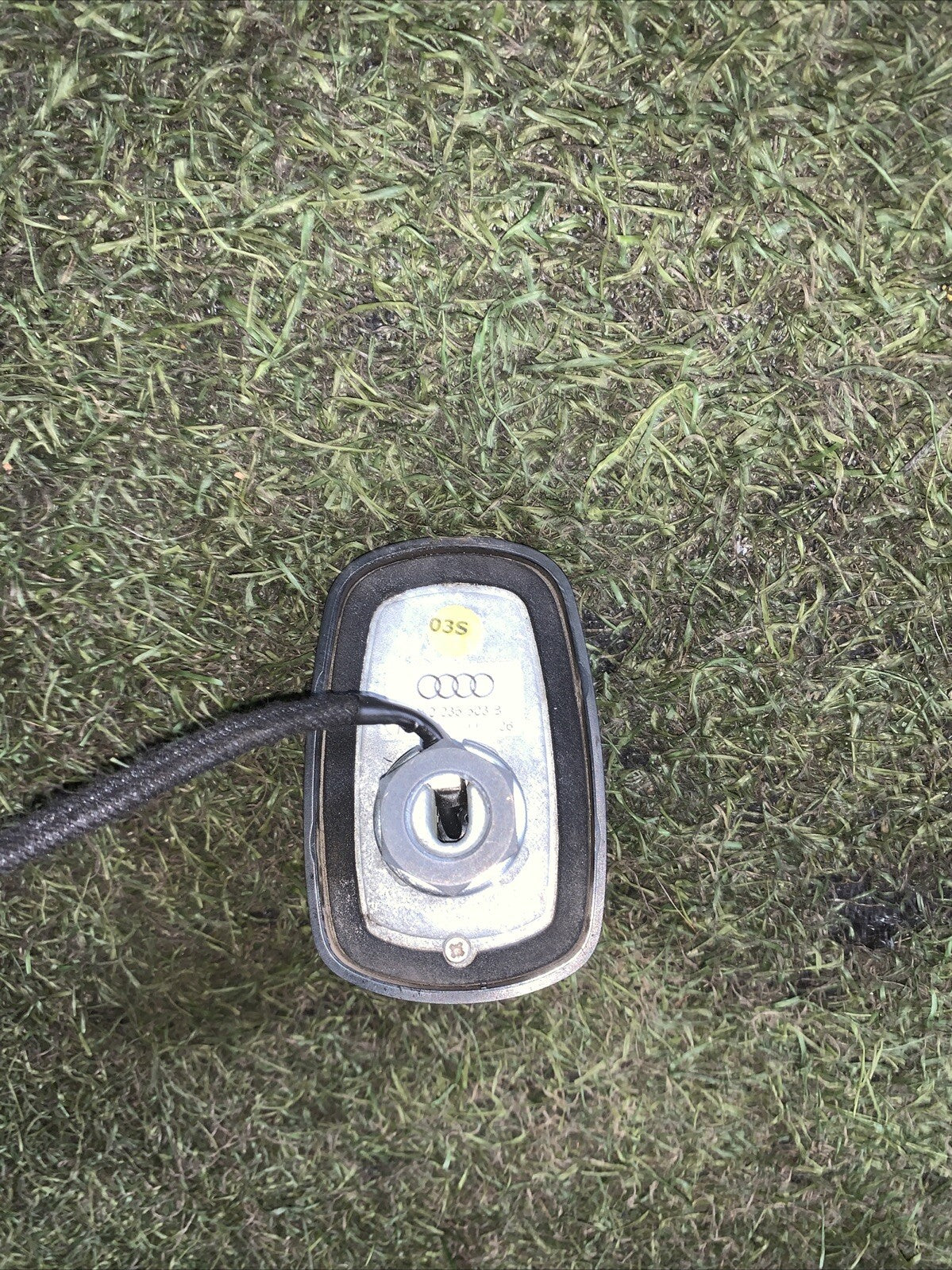 Antenna Audi Q7 2006 4L0035503B