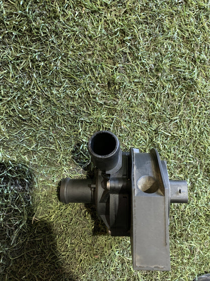 Pompa Acqua Ausiliaria Volkswagen Polo 2024 1.0 Benzina 5Q0965567