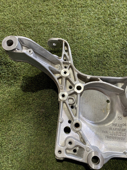 ASSALE CULLA MOTORE ANTERIORE AUDI Q3 (8UB-8UG)  7N0199369B  2016