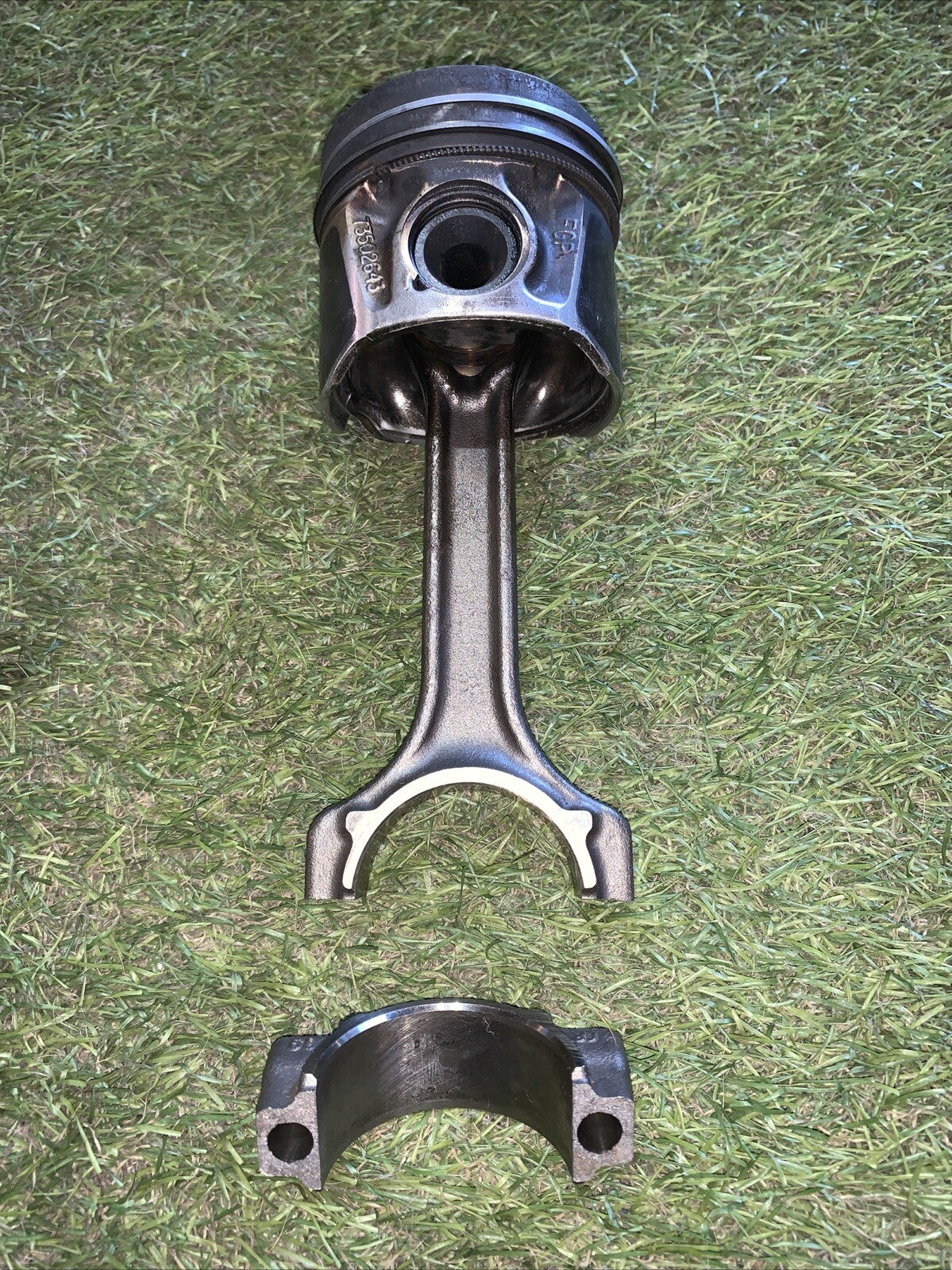 Pistone Fiat 1.3 Multijet 73502643 Panda/Punto/Idea/Astra/500/Ypsilon Euro4 (2)