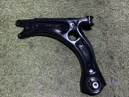 BRACCIO OSCILLANTE ANTERIORE SINISTRO SEAT ARONA 2024 1.0 BENZINA 2Q0407151D
