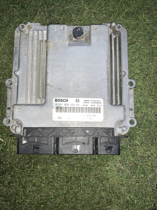 Centralina Motore Renault Clio 1.5 Diesel 2016 0281030439