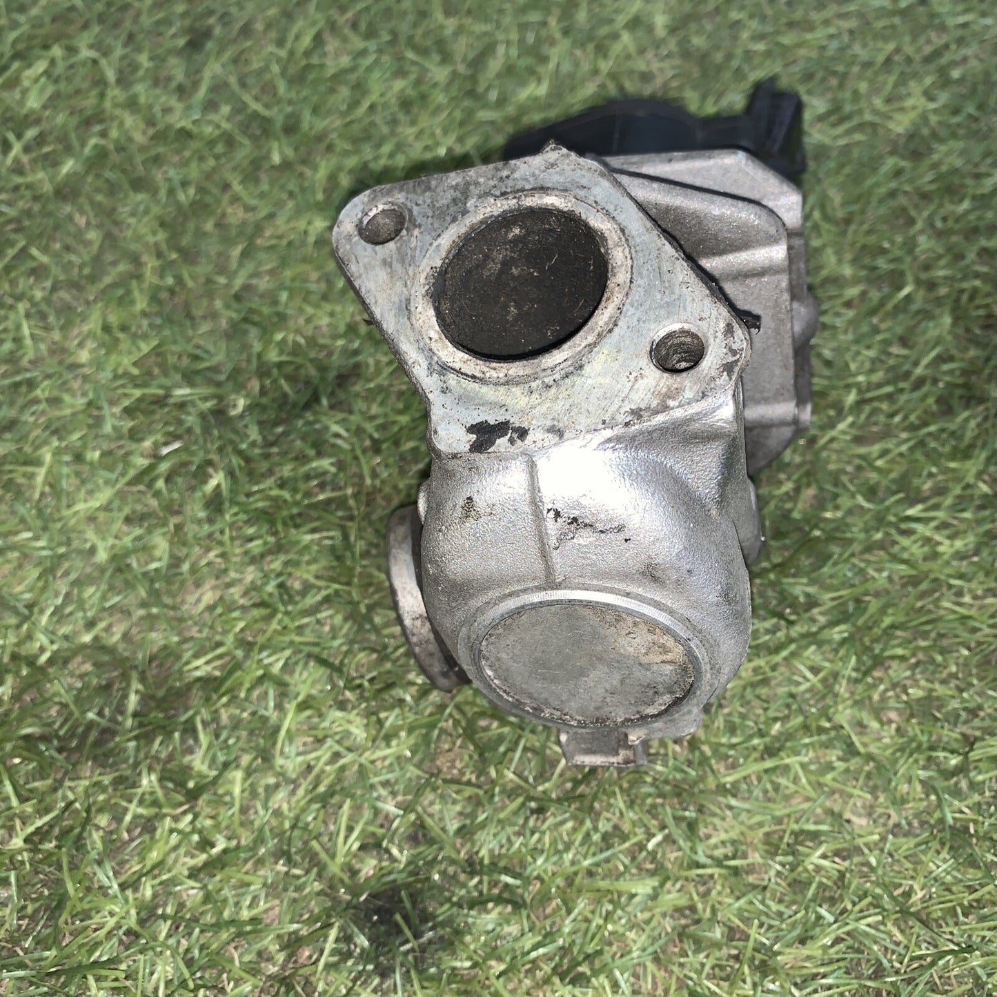 Valvola egr Peugeot 207 1.6 HDI dal 2006 al 2015 cod 9660276280