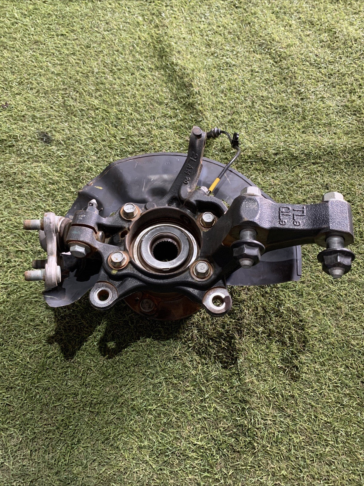 MOZZO MONTANTE FUSELLO ANTERIORE SINISTRA HYUNDAI TUCSON (TL TLE) 1.6 CRDI