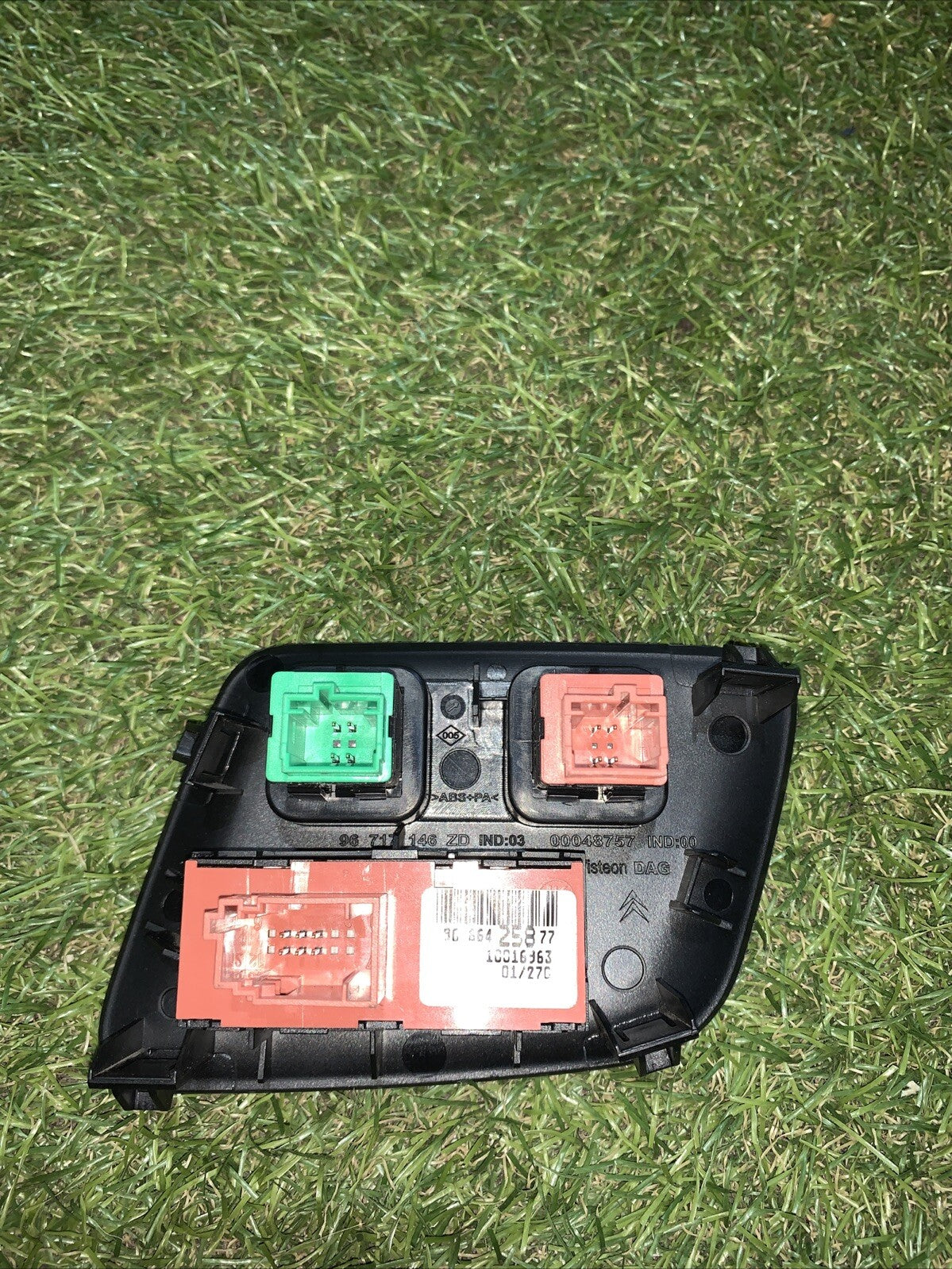 9666425877 GRUPPO DI COMANDO APERTURA SPORTELLO CARBURANTE CITROEN DS4 1.6 DIESE