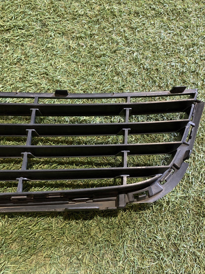GRIGLIA PARAURTI PER VOLKSWAGEN Golf 6 Berlina 5K0853677