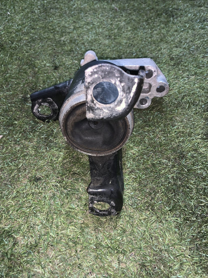 8V51-6F012-BH SUPPORTO MOTORE FORD FIESTA 6 Serie (2008-2017) 1.4 Diesel