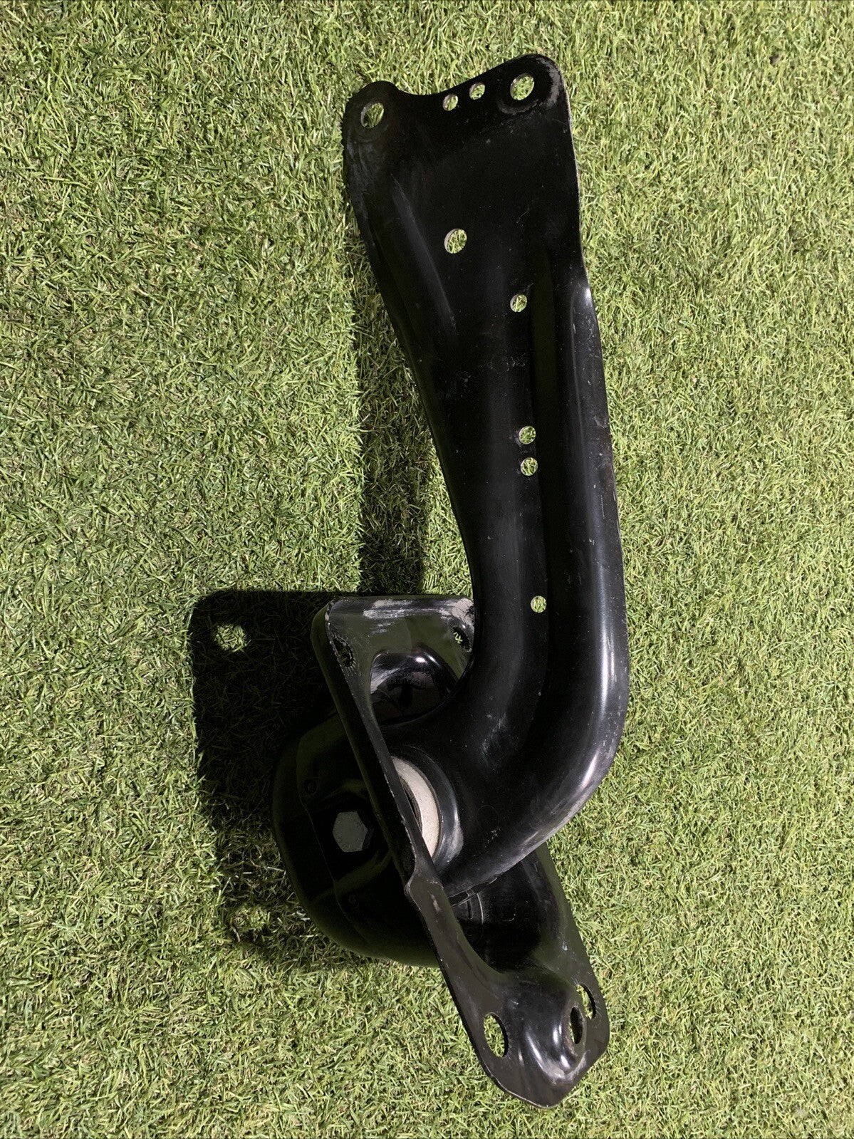 Braccio Oscillante Posteriore Sinistro Volkswagen Golf 8R 1K0501475